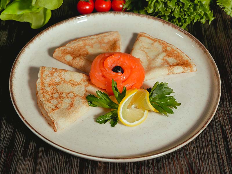 Блинчики с семгой